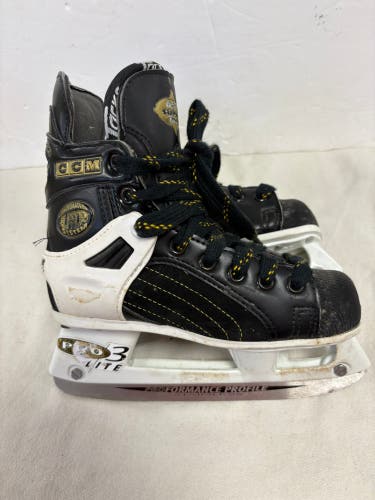 CCM Super Tacks 652 Hockey Skates Regular Width Size 1 (Used)
