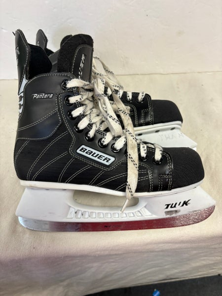 Bauer Pantera Hockey Skates Regular Width Size 5 (Used)