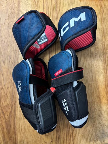 Senior Large CCM Next Elbow Pads (mint condition)