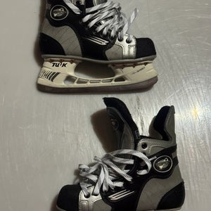 Bauer Vapor 10 Hockey Skates 6.0 Tuuk Lightspeed Holder