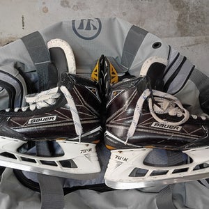 Bauer Supreme Hockey Skates Regular Width Pro Stock 9.5 (Used)