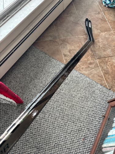 Senior Bauer Twitch Left Hand Hockey Stick P28 70 Flex (New)