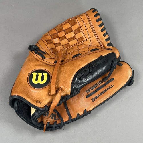 Wilson A0500 P125 12.5" Right Hand Thrower Baseball Glove