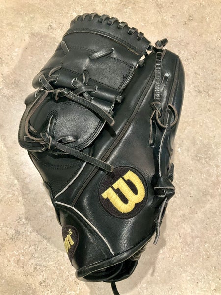Wilson A2000 CK22 RH Pitcher's Baseball Glove 11.75" (Used)