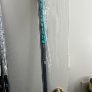 Senior Bauer Twitch Left Hand Hockey Stick P28 77 Flex (New)