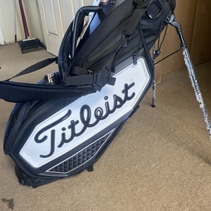 New Titleist Premium Tour Stand Bag 4 Way
