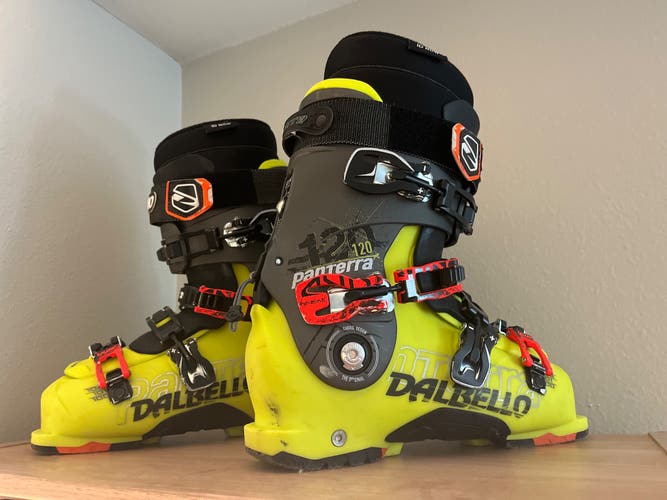 Mondo 26 & 26.5 Men's Dalbello Panterra All Mountain Ski Boots (Used)