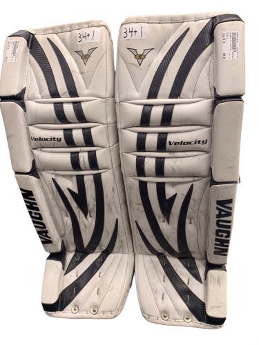 Vaughn V5 7460 Senior Goalie Leg Pads