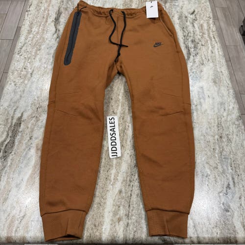 Nike Sportswear Tech Fleece British Tan Black Pants Joggers FB8002-281 Men’s Lrg

New With Tags