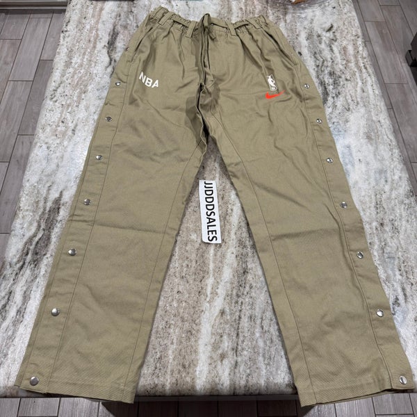 Nike Team 31 NBA Pants Neutral Olive FQ3600-276 Men’s Sz M NWT RARE $150
New with Tags-RARE