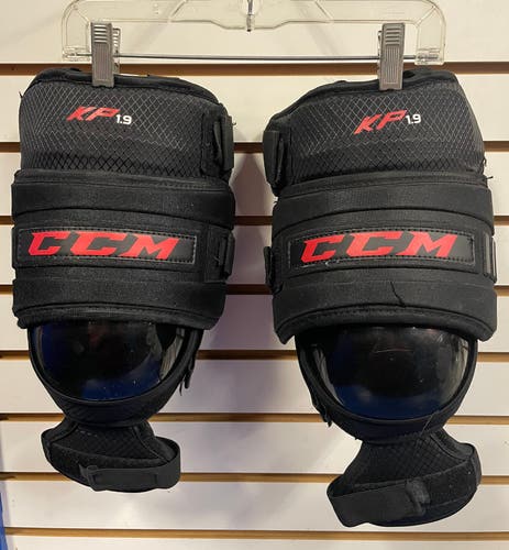 Used CCM KP 1.9 Goalie Knee Pads Intermediate
