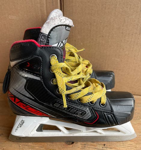 Used Bauer Vapor X2.7 Goalie Skates Size 4D