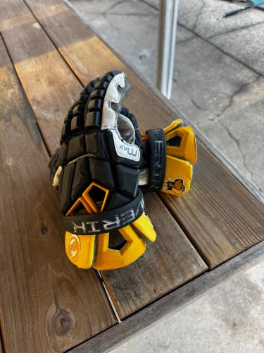 UMBC Maverik Max Lacrosse Gloves 13" (Used)