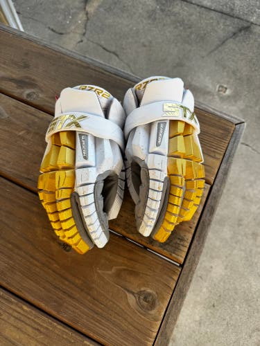 LIMITED STX Surgeon RZR2 Lacrosse Gloves 13" (Used)