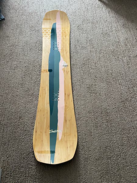 Salomon Rumble Fish Snowboard Without Bindings 140 cm (Used