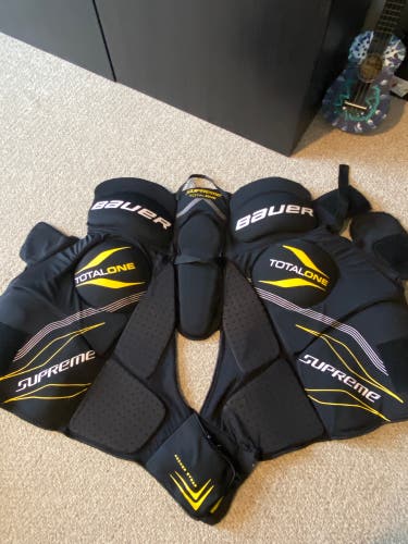 Small Bauer Supreme TotalOne Girdle (Used)