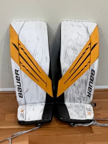 33" 2023 Bauer Vapor 3X Goalie Leg Pads (Used)