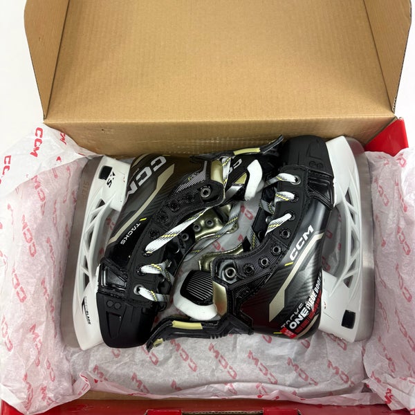 Brand New CCM Super Tacks AS-V Skates | Junior Size 1.5 Regular - #J726