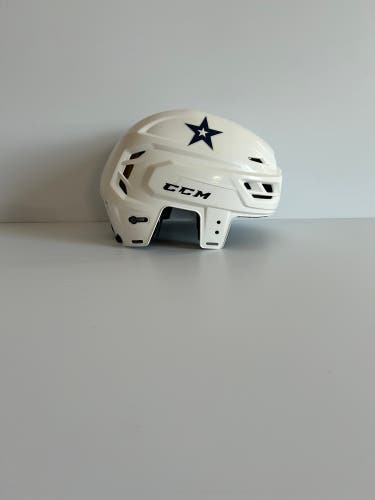 Used White Large CCM Tacks 310 Helmet