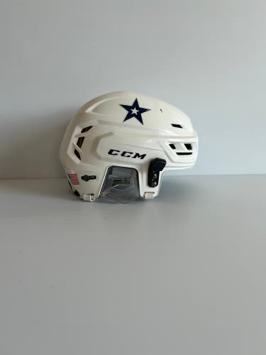 Used White Medium CCM Tacks 310 Helmet