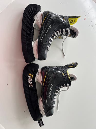 2022 Bauer Supreme M4 Hockey Skates Wide Width 7.5 (Used)