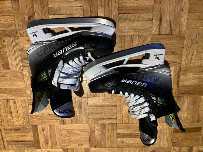 2023 Bauer Vapor Hyperlite 2 Hockey Skates 9 (New)