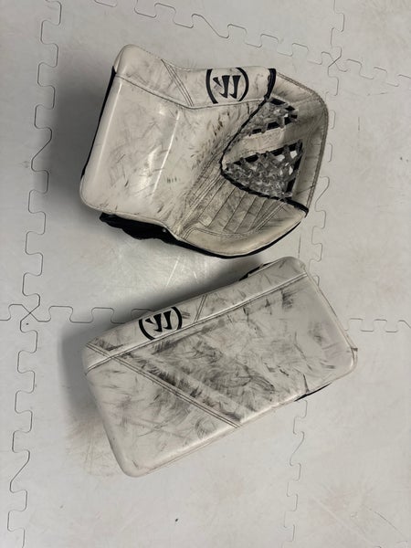 Used Warrior Ritual G6 E+ Regular Glove & Blocker set Junior Size