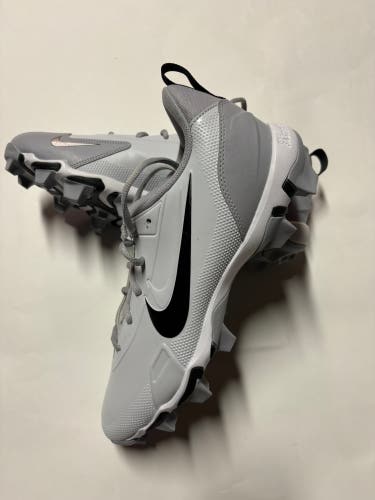 White Men's Size M 9.0 (W 10.0) Adult Nike Trout Low Top Molded Cleats (New)