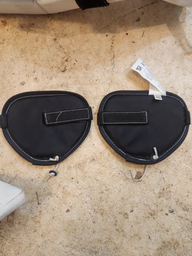 24" Warrior Ritual G7 Goalie Leg Pads (Used)