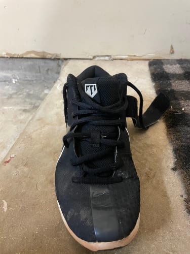 Black Kid's 6Y (Big Kids / Youth) Youth Nike Trout 4 Low Top Turf Cleats (Used)