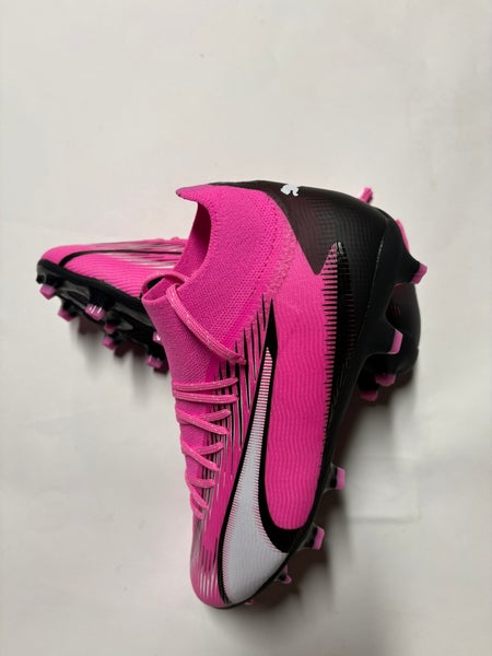 Pink Unisex 6Y (Big Kids / Youth) Puma Ultra Molded Cleats Cleats (New)