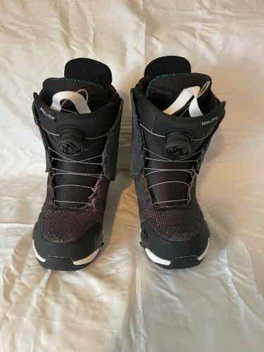 Burton Women’s Ritual Step On Snowboard Boots – Size 7 – Very Good Condition