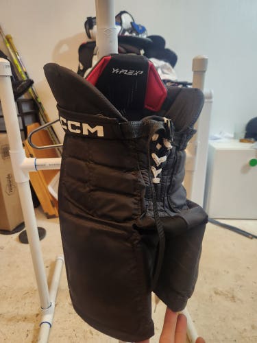 Youth Medium CCM YT Flex Hockey Goalie Pants (Used)