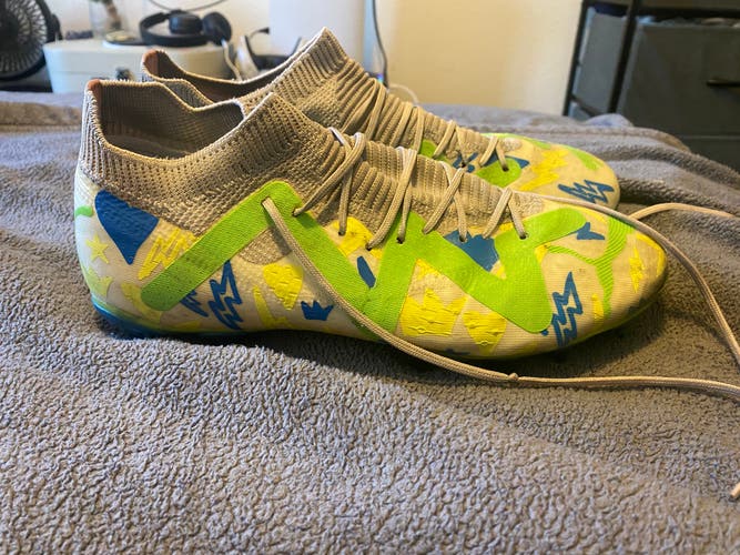 Unisex Size M 9.5 (W 10.5) Puma Turf Cleats Cleats (Used)