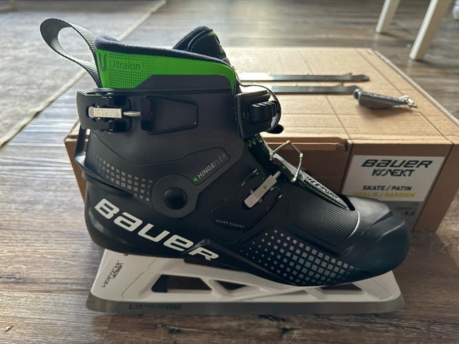 Bauer Konekt Hockey Goalie Skates Regular Width 9 (New)