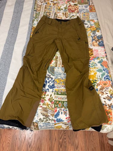 BRAND NEW 686 GORE-TEX Core Snowboard Shell Pants