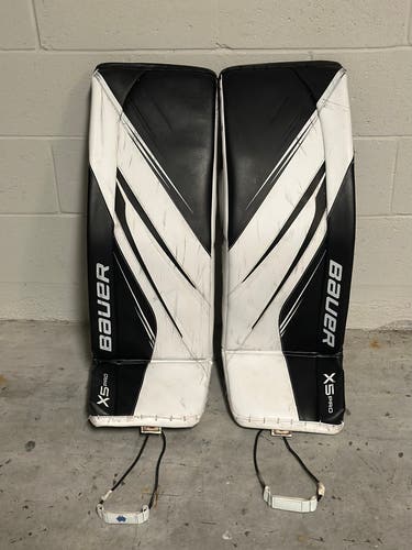 Large Bauer Vapor X5 Pro Goalie Leg Pads (Used)