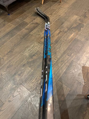 Senior CCM JetSpeed FT7 Pro Left Hand Hockey Stick P28 75 Flex Pro Stock (Used)