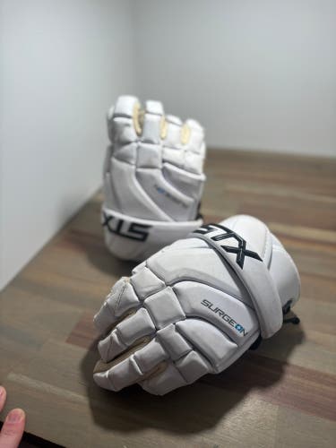 STX Surgeon 400 Lacrosse Gloves Large