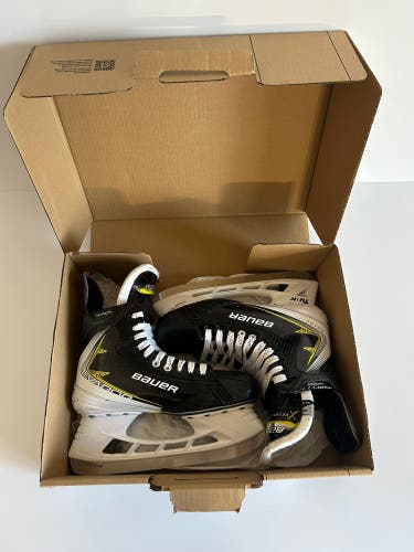Like New Size 9 Fit 3 Senior Bauer S25 Vapor Velocity Hockey Skates