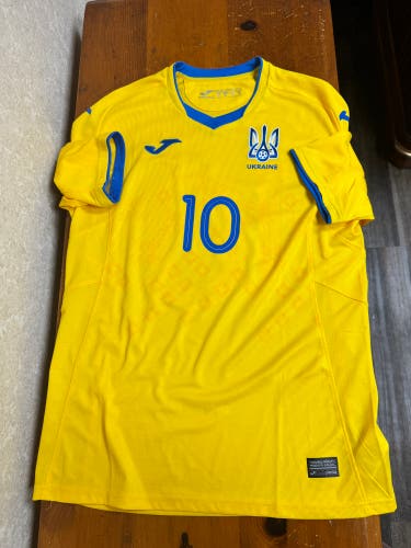Ukraine National Team Jersey Konoplyanka #10 Adult Medium Official