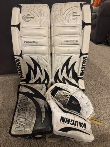 28+1" Vaughn Velocity 7000 Regular Goalie Full Set (Used)