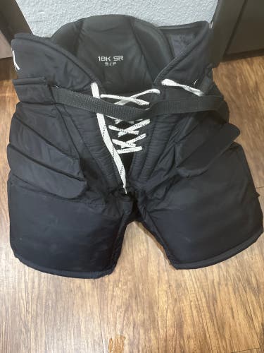 Senior Small Reebok 18k Hockey Goalie Pants (Used)