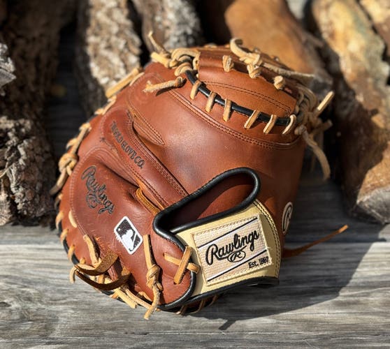 Catcher's RH Rawlings Heart of the Hide Baseball Glove 33" (Used)