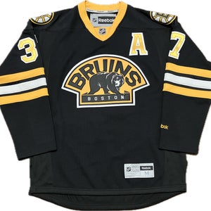 Boston Bruins Patrice Bergeron Alt Reebok NHL Hockey Jersey Size M