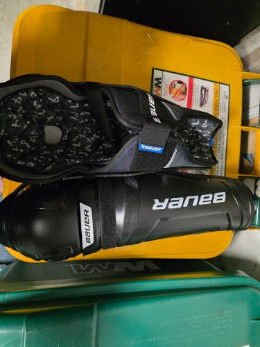 Senior Bauer X 15" Shin Pads (Used)