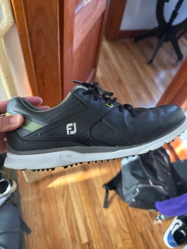 Men's Size M 11.0 (W 12.0) Footjoy Pro SL Golf Shoes (Used)