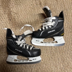 Bauer Supreme Hockey Skates Regular Width 13 (Used)