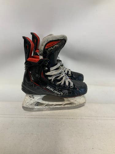 Used Bauer 3X PRO Junior Hockey Skate Junior 02.5 11823-S000036400