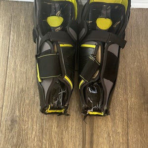 Senior CCM AS 580 14" Shin Pads (Used)